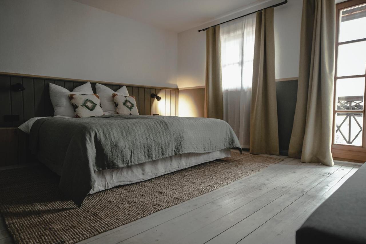 Kastanienhof Pfettrach Hotel อัลท์ดอร์ฟ ภายนอก รูปภาพ