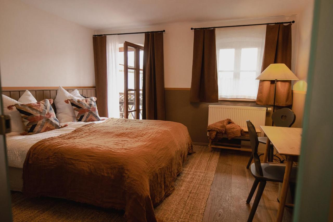 Kastanienhof Pfettrach Hotel อัลท์ดอร์ฟ ภายนอก รูปภาพ